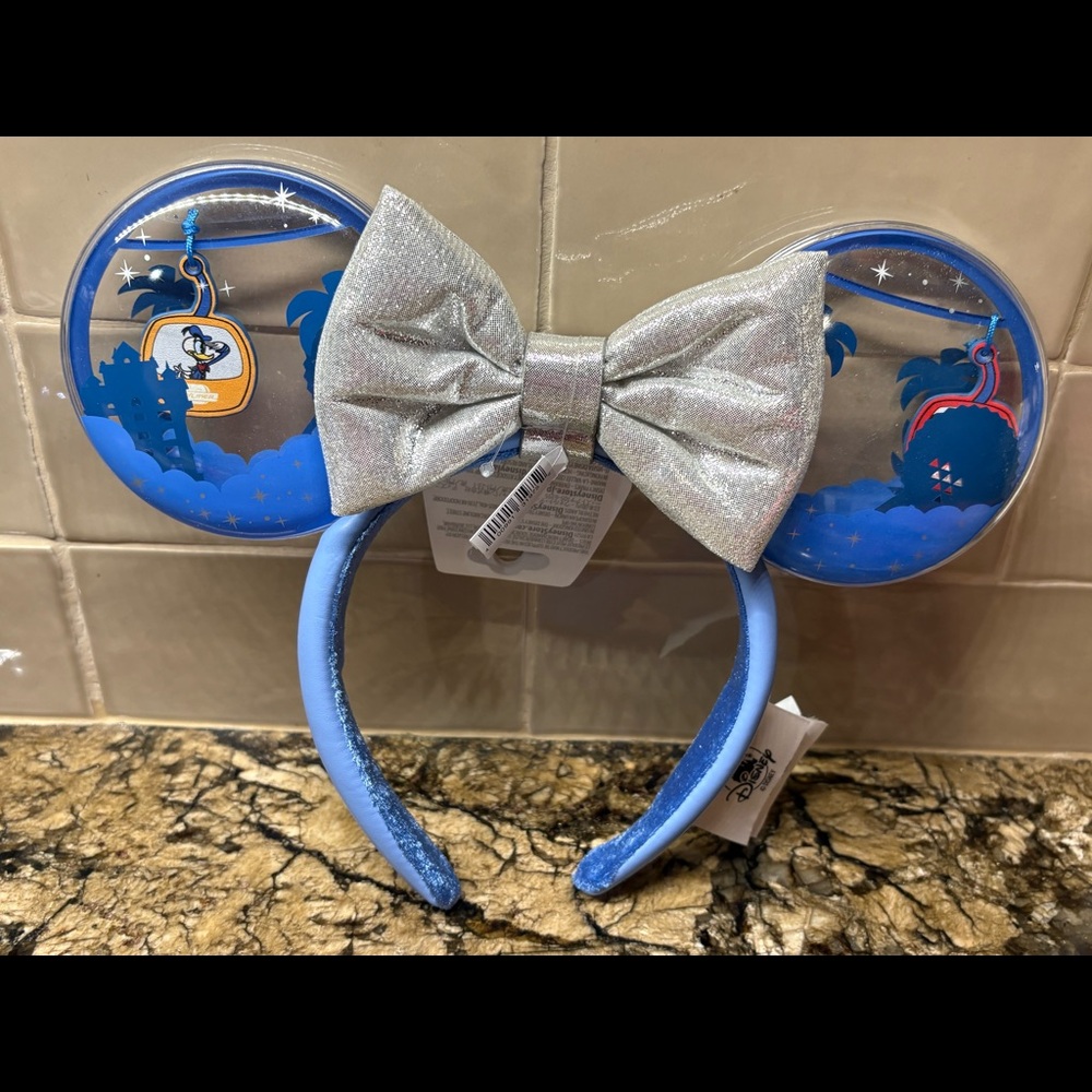 NWT Disney Sky Liner Ears